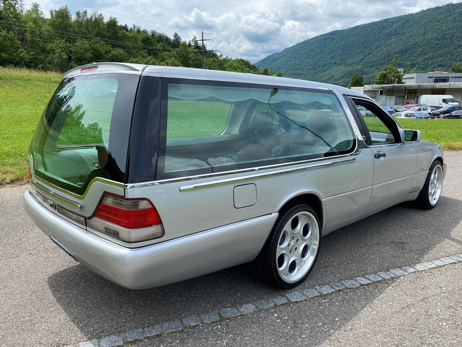 MERCEDES-BENZ "KOMBI" "LEICHENWAGEN" MB S 350 D-image-10