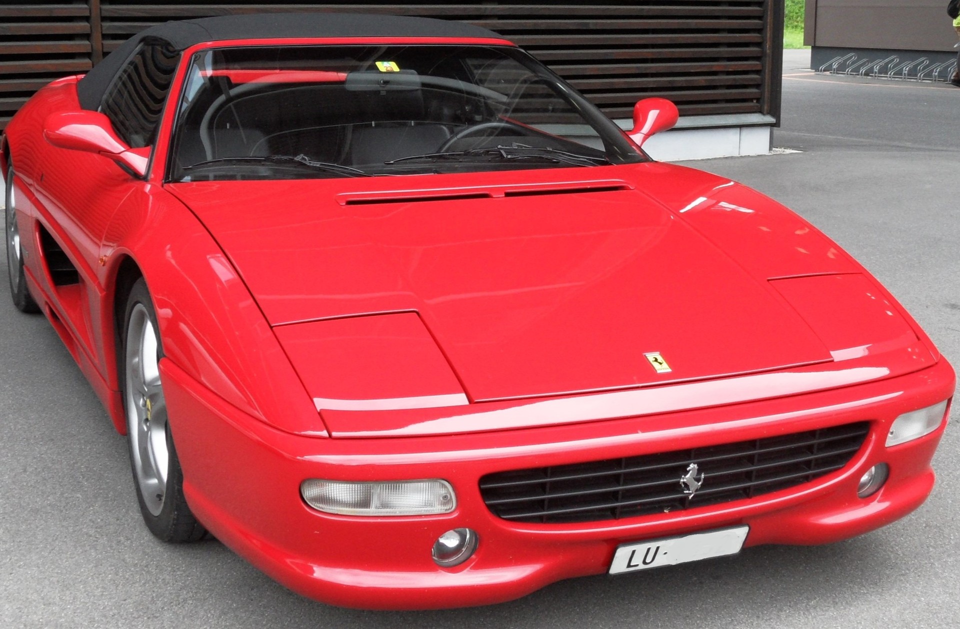 FERRARI F355 Spider-image-2