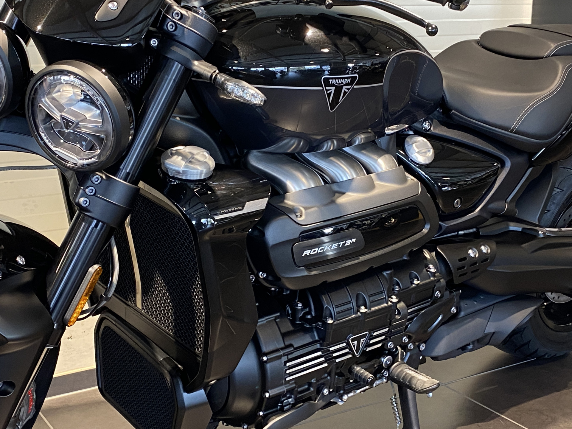 TRIUMPH Rocket 3 Storm R (4.49 % Power Leasing - Gültig bis 31.06.2026)-image-9