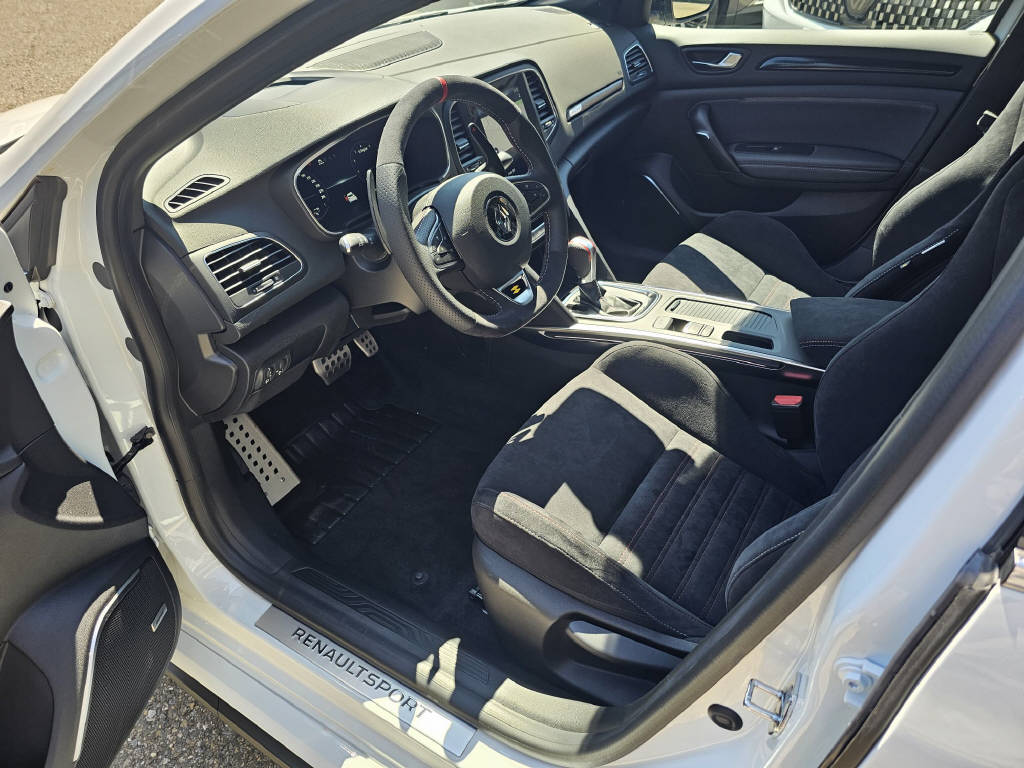 RENAULT Mégane Sport 1.8 T Trophy EDC-image-6