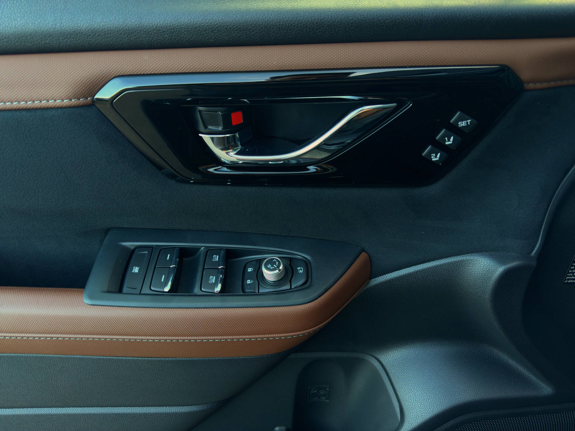 SUBARU Forester Station 2.0i e-Boxer Luxury-image-6