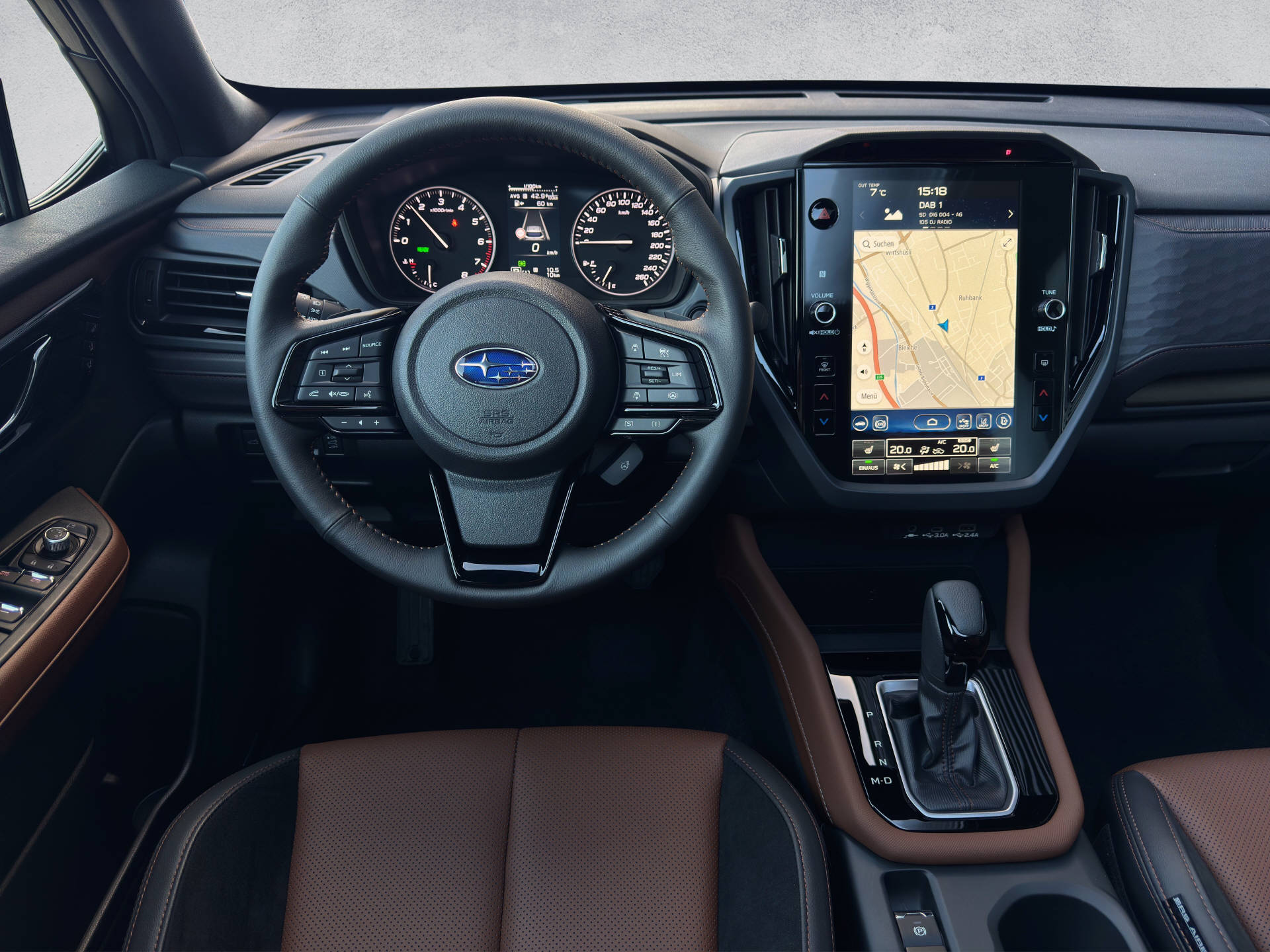 SUBARU Forester Station 2.0i e-Boxer Luxury-image-10