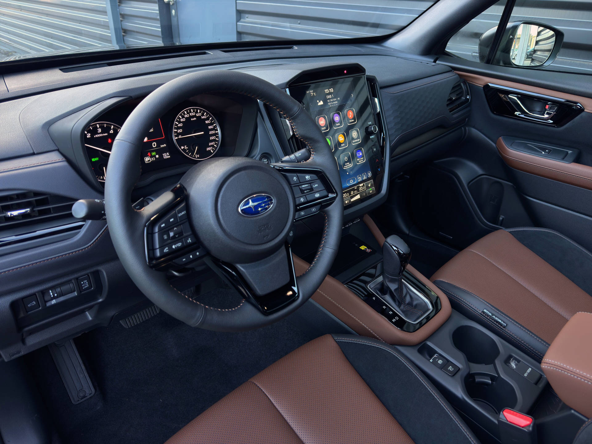 SUBARU Forester Station 2.0i e-Boxer Luxury-image-11