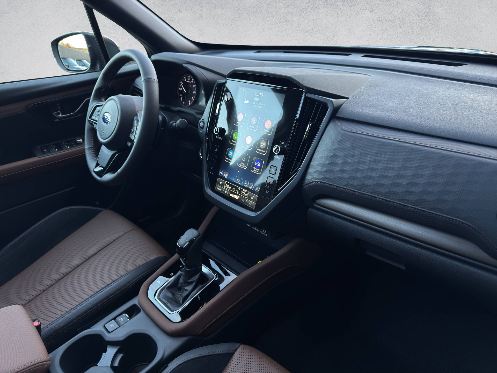 SUBARU Forester Station 2.0i e-Boxer Luxury-image-12