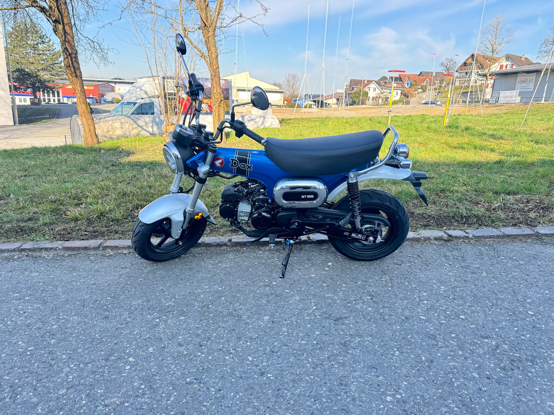 HONDA ST 125 Dax-image-1