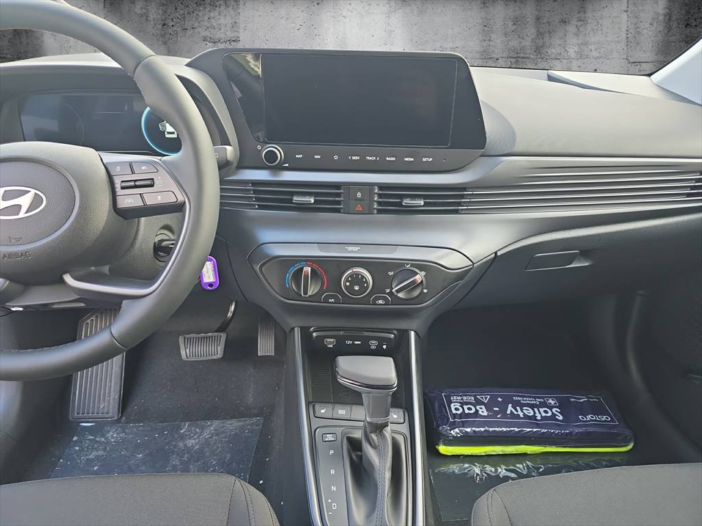 HYUNDAI i20 1.0 T-GDi Amplia DCT-image-12