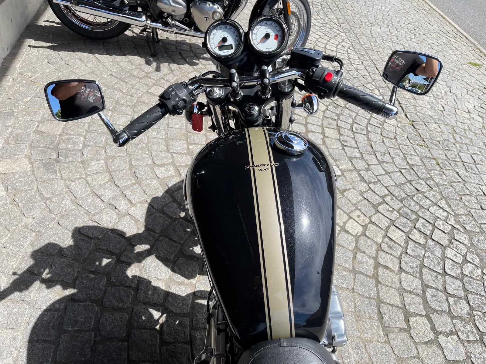 TRIUMPH Thruxton 900 i-image-4