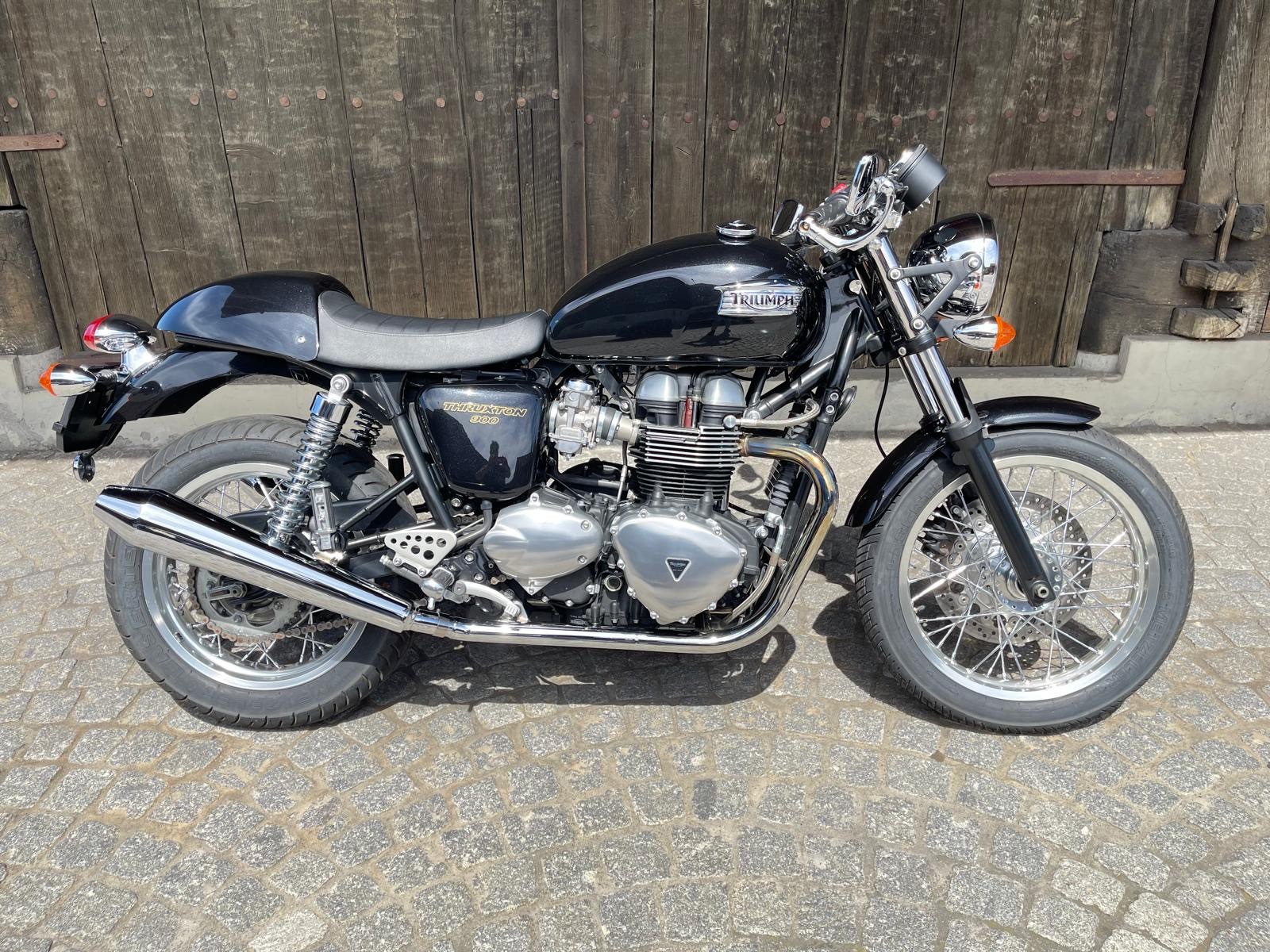 TRIUMPH Thruxton 900 i-image-0