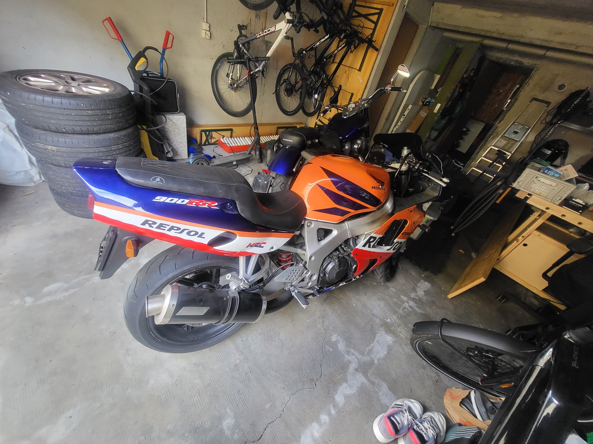 HONDA CBR 900 RR N/P Fireblade-image-2