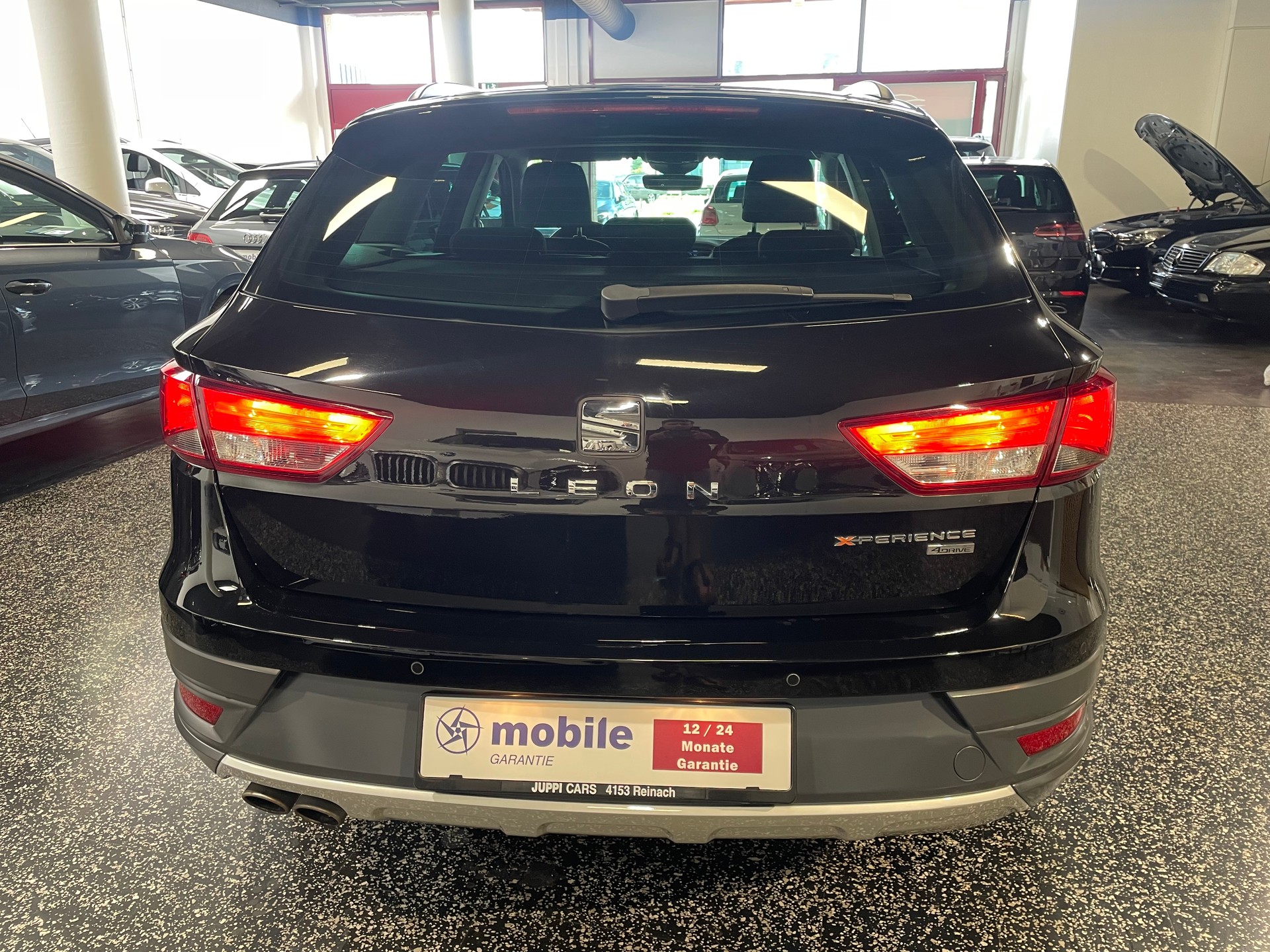 SEAT Leon ST 2.0 TDI CR X-Perience 4Drive DSG-showroom-element-3