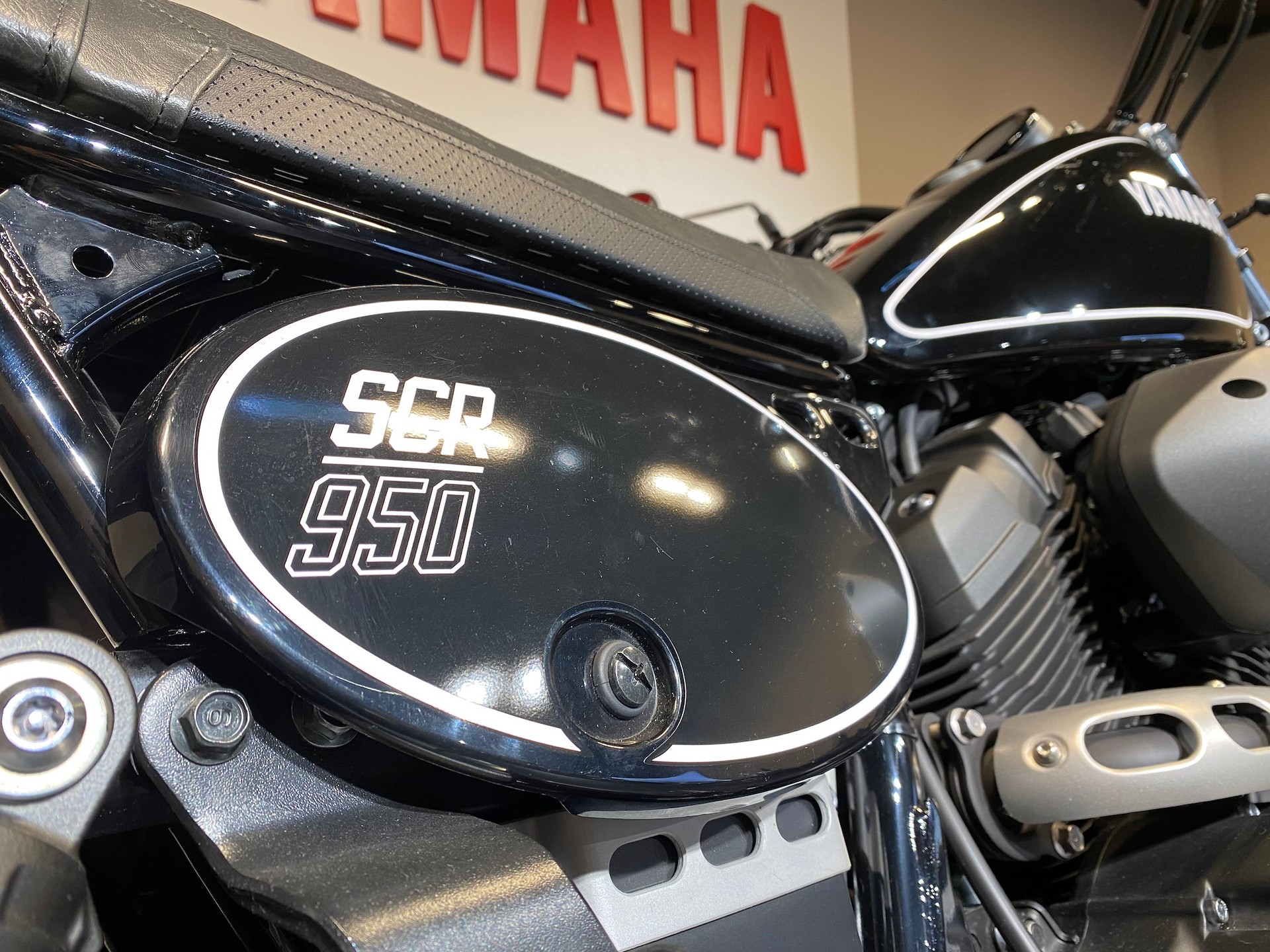 YAMAHA SCR 950 Classic-image-15