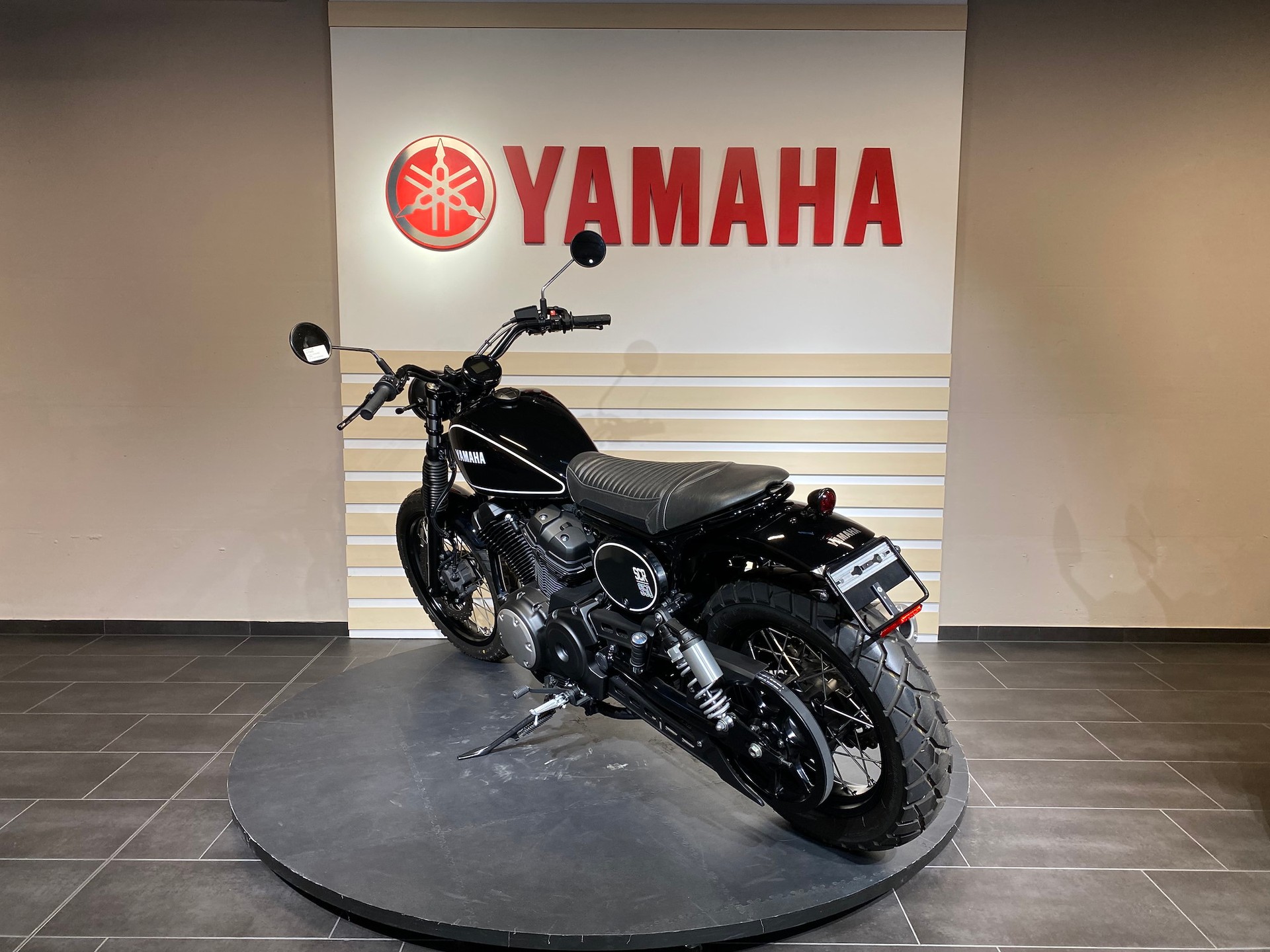 YAMAHA SCR 950 Classic-image-4