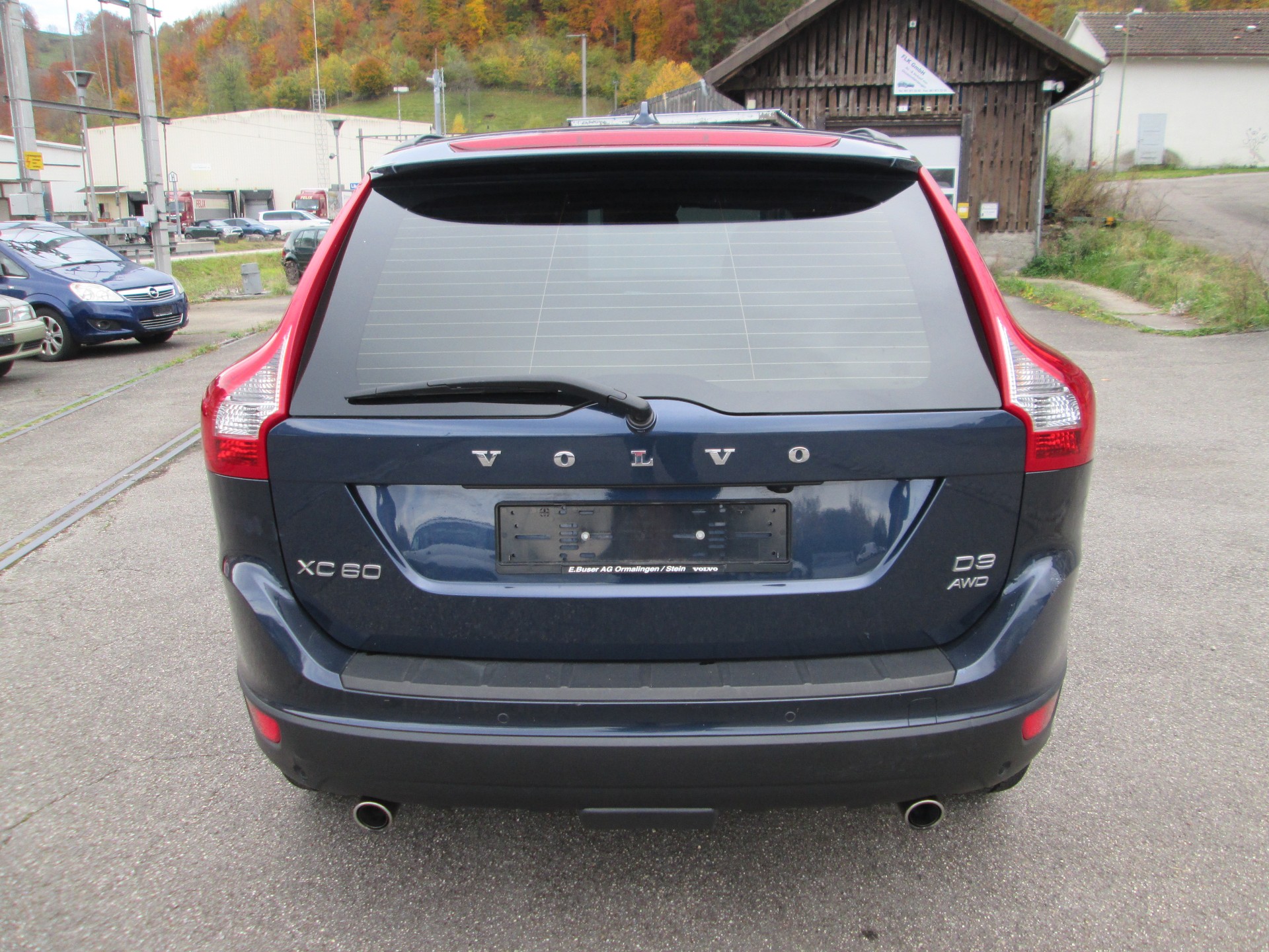 VOLVO XC60 D3 AWD Momentum Geartronic-image-4