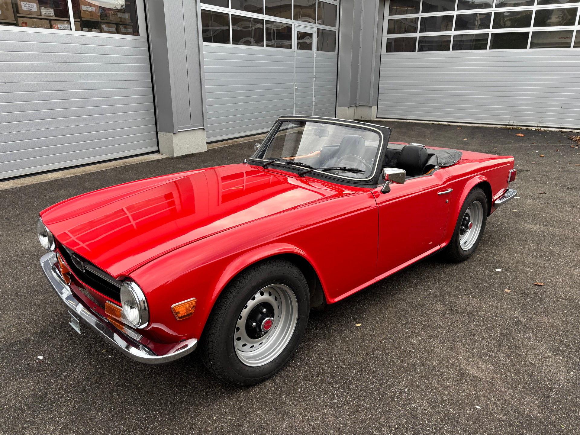 TRIUMPH TR6