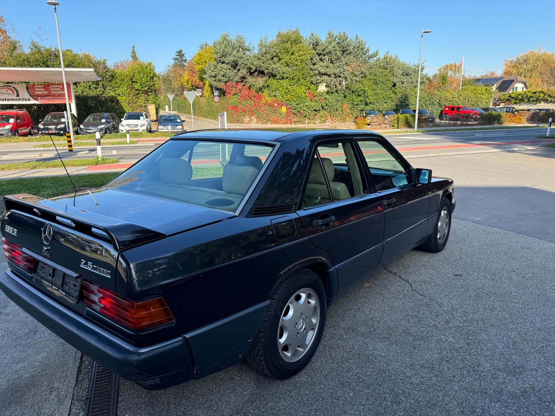 MERCEDES-BENZ 190 D 2.5 Turbo-image-7