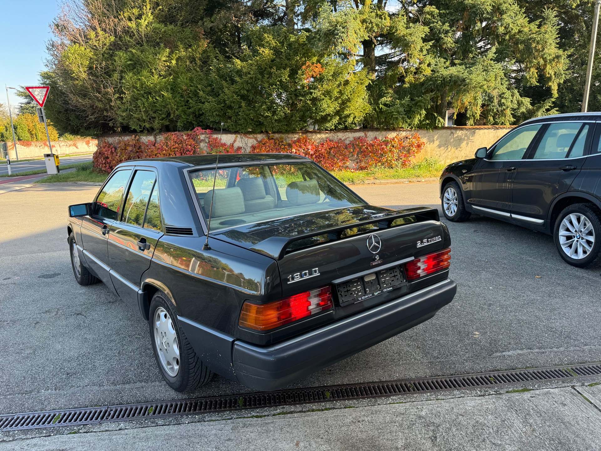 MERCEDES-BENZ 190 D 2.5 Turbo-image-6