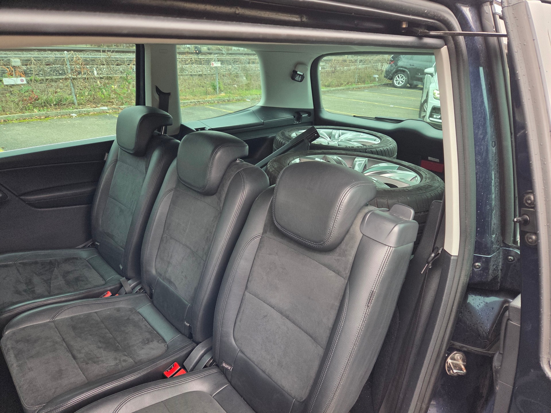 VW Sharan 2.0 TDI BlueMotion Technology Highline-image-11