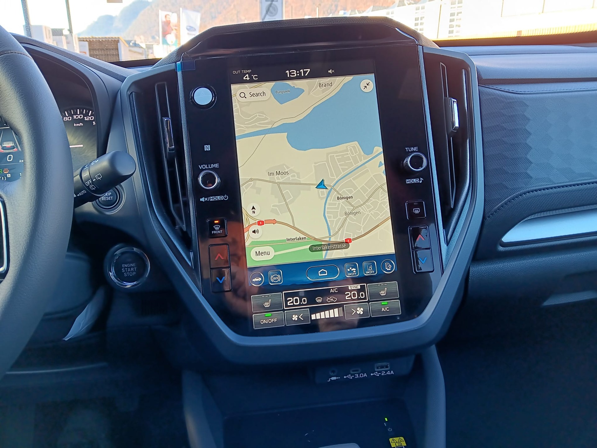 SUBARU Forester 2.0i e-Boxer Swiss Plus Lineartronic-image-4