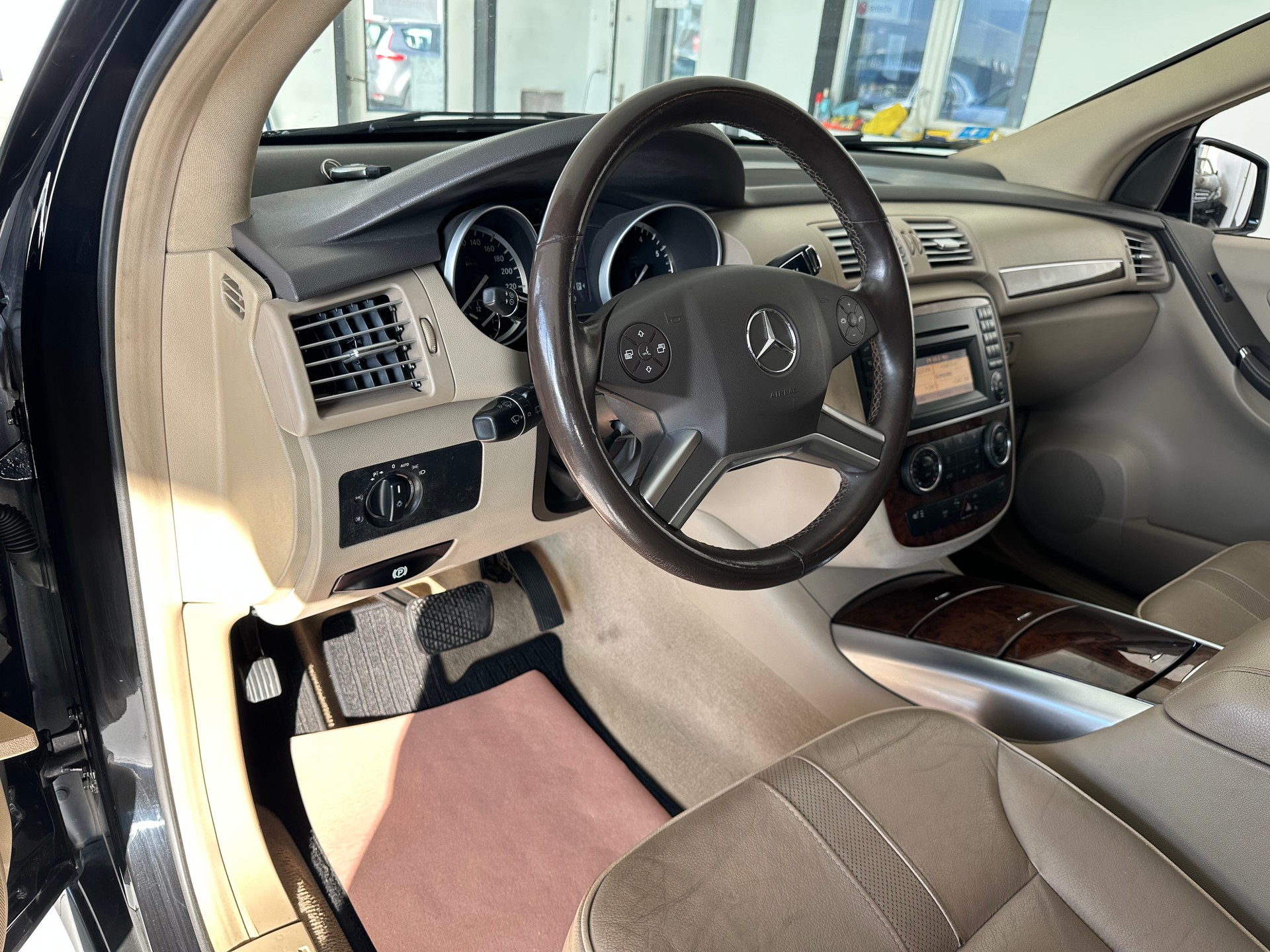 MERCEDES-BENZ R 350 4Matic 7G-Tronic-image-8