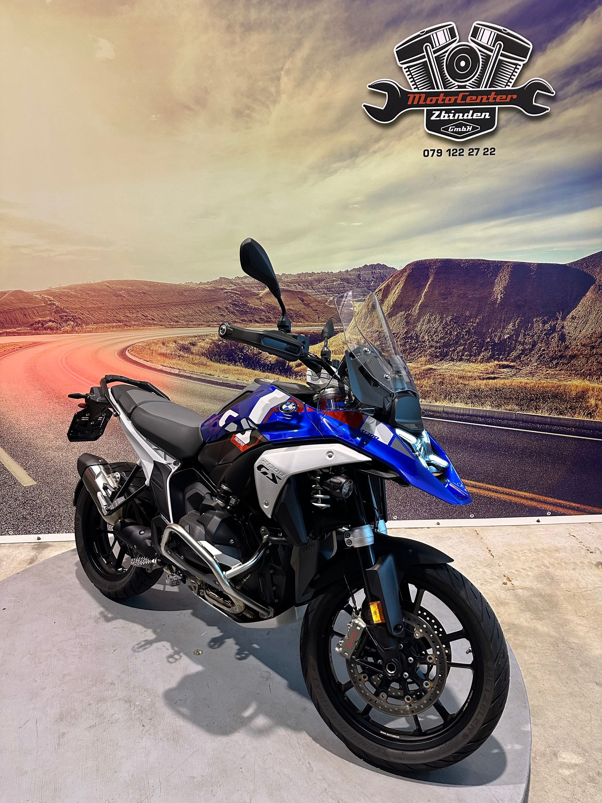 BMW R 1300 GS mit Sportfederung 2 CM höher-image-1