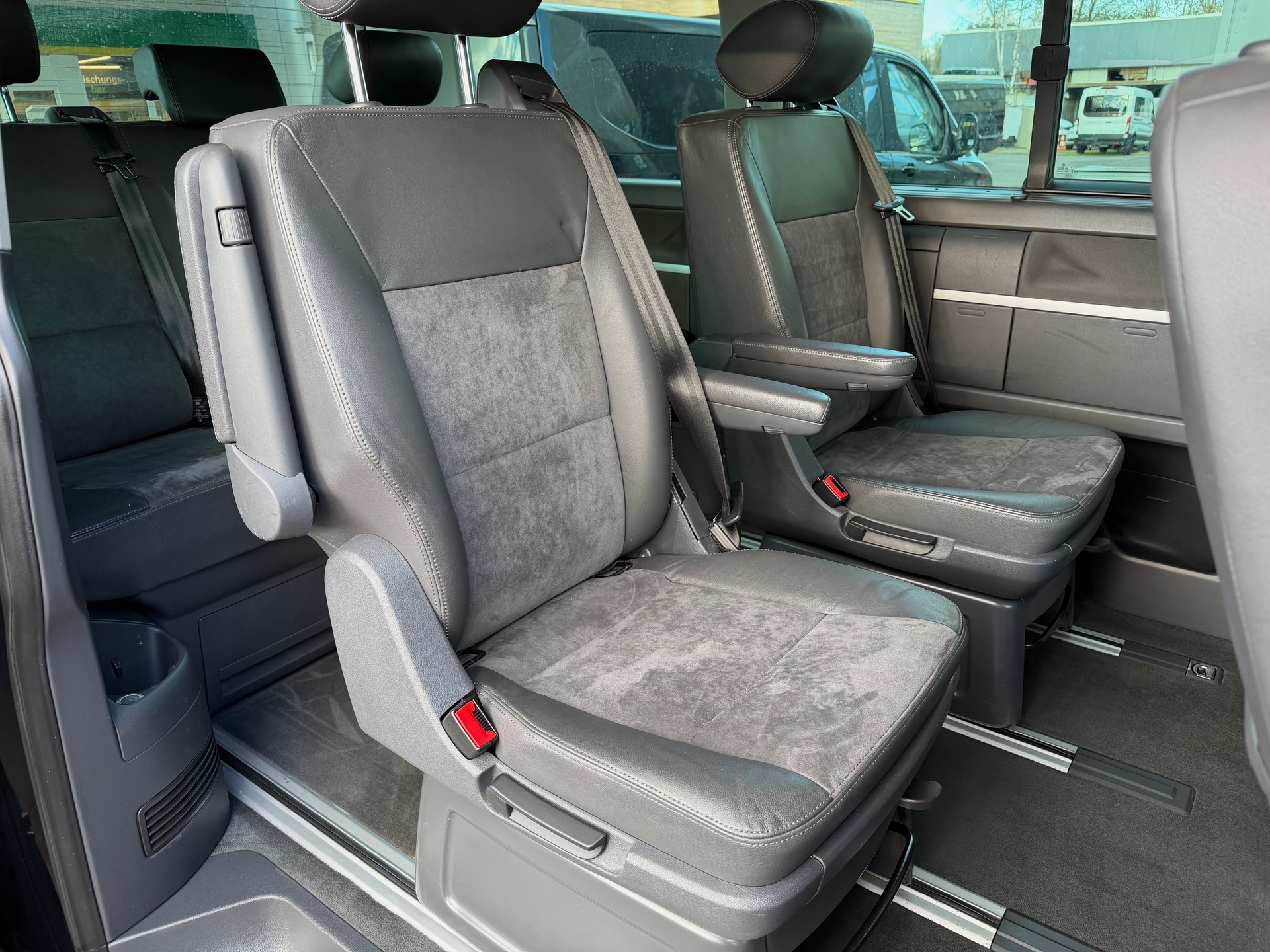 VW T5 Multivan 2.0 Bi-TDI CR Comfortline 4Motion DSG - Alcantara/Leder-Ausstattung - Frisch ab MFK und Service - Neue Reifen --image-8