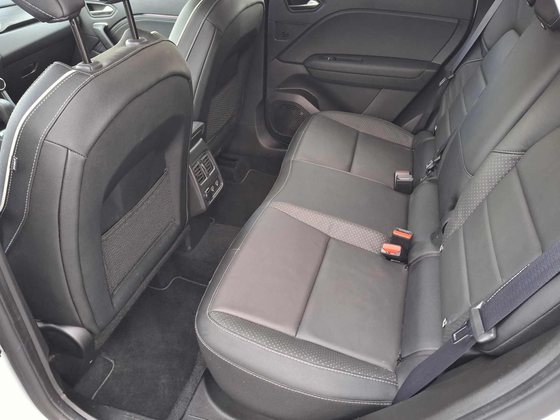 MITSUBISHI ASX 1.6 PHEV Instyle-image-7