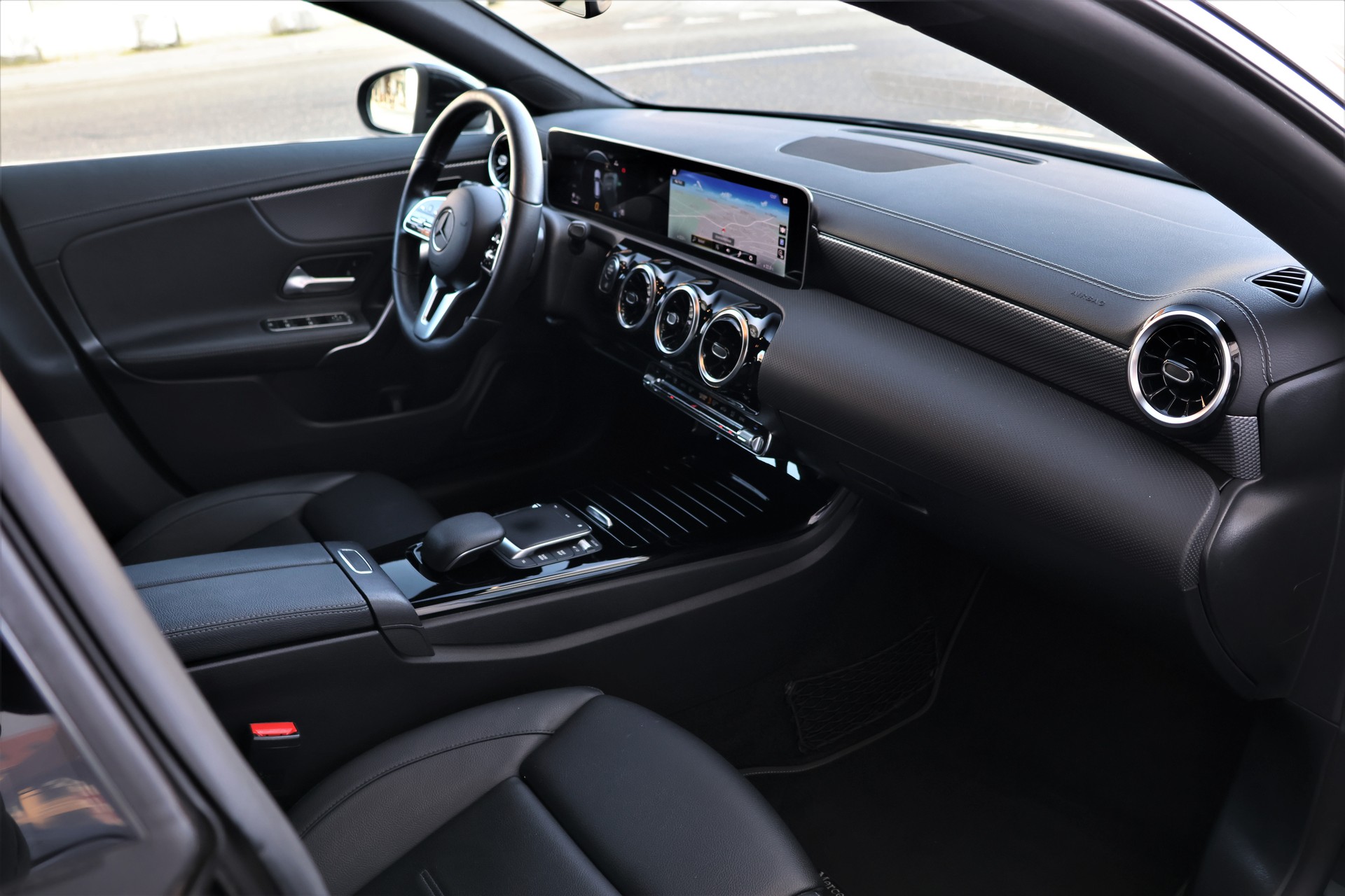 MERCEDES-BENZ CLA Shooting Brake 180 7G-DCT Progressive (CH)-image-15