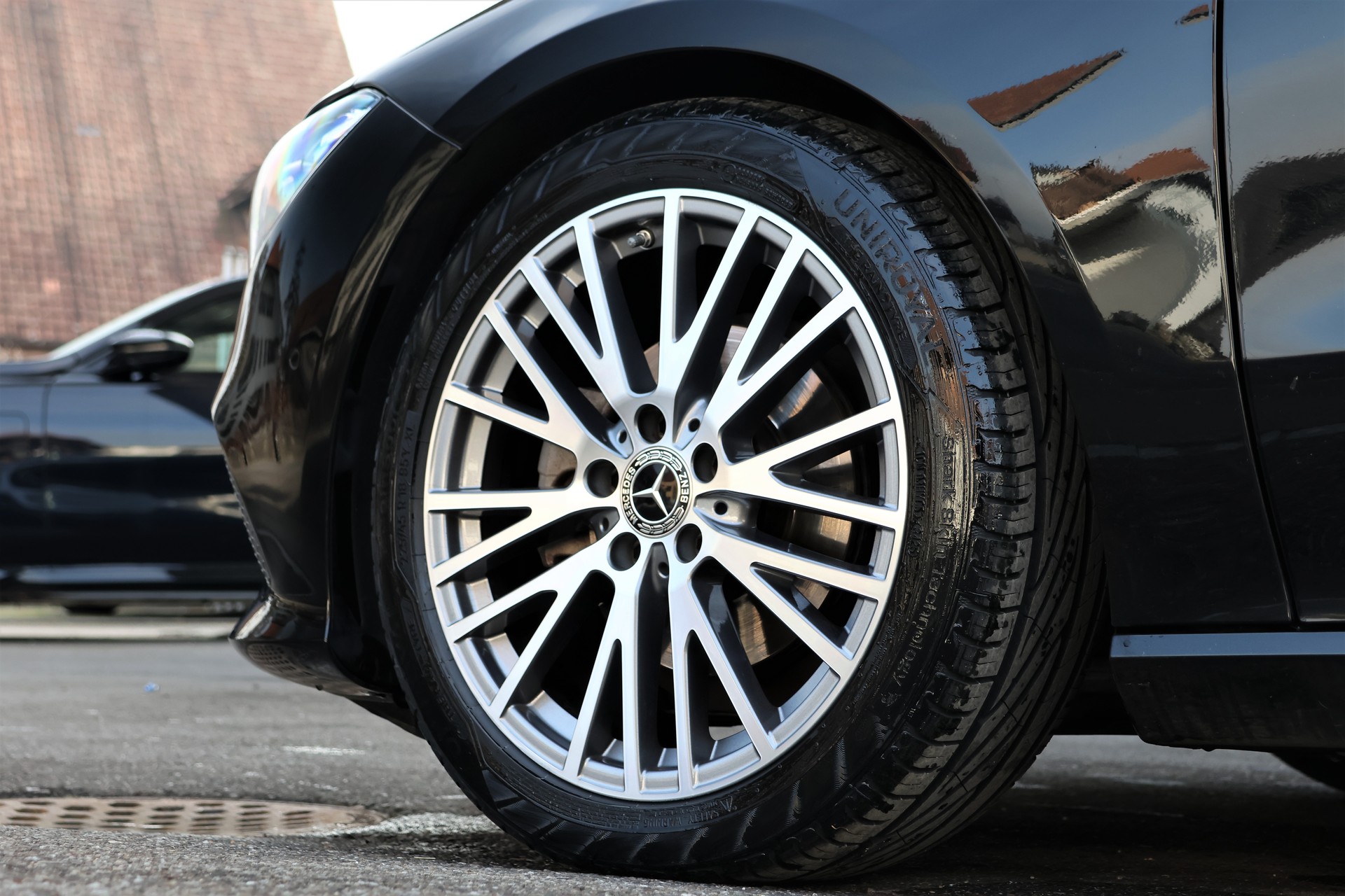 MERCEDES-BENZ CLA Shooting Brake 180 7G-DCT Progressive (CH)-image-6