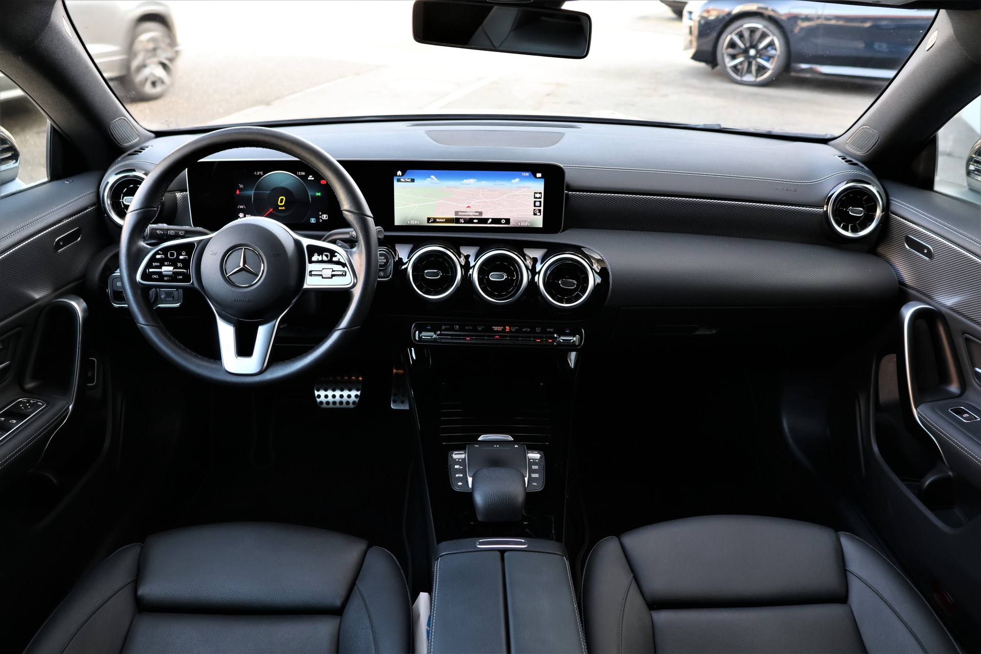 MERCEDES-BENZ CLA Shooting Brake 180 7G-DCT Progressive (CH)-image-13