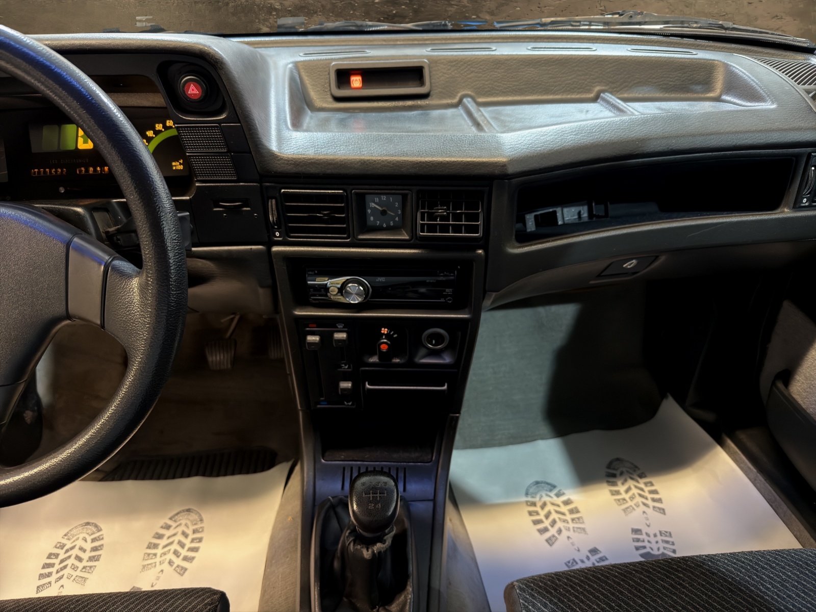 OPEL Kadett GSI 2.0i Cabriolet-image-8