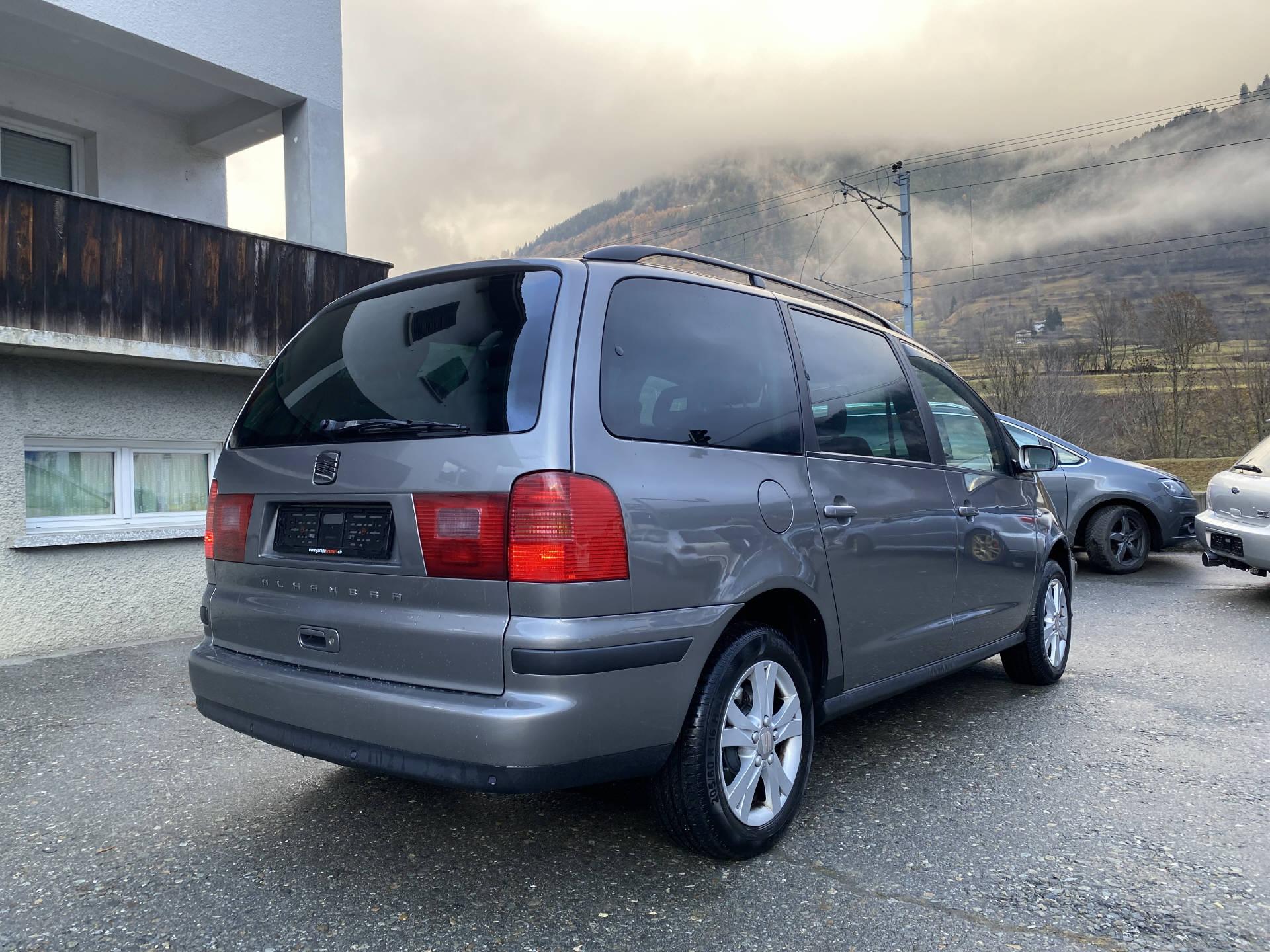 SEAT Alhambra 1.9 TDI 115 Sport 4x4-image-4