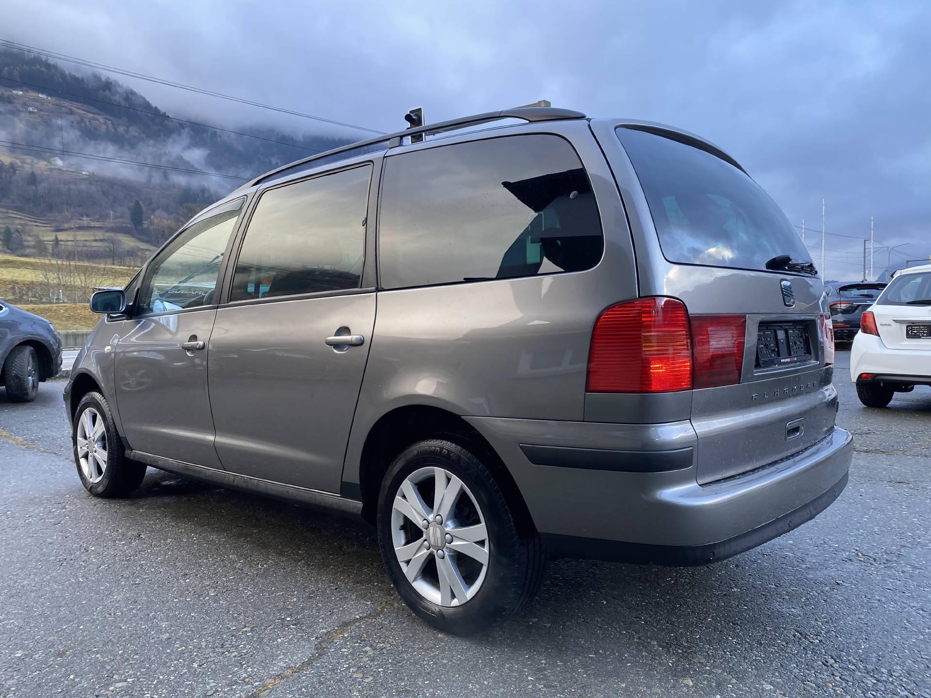 SEAT Alhambra 1.9 TDI 115 Sport 4x4-image-3