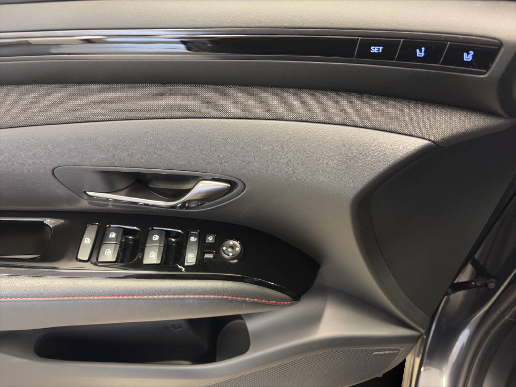 HYUNDAI Tucson 1.6 T-GDi PHEV N-Line LUX.pack 4WD-image-2