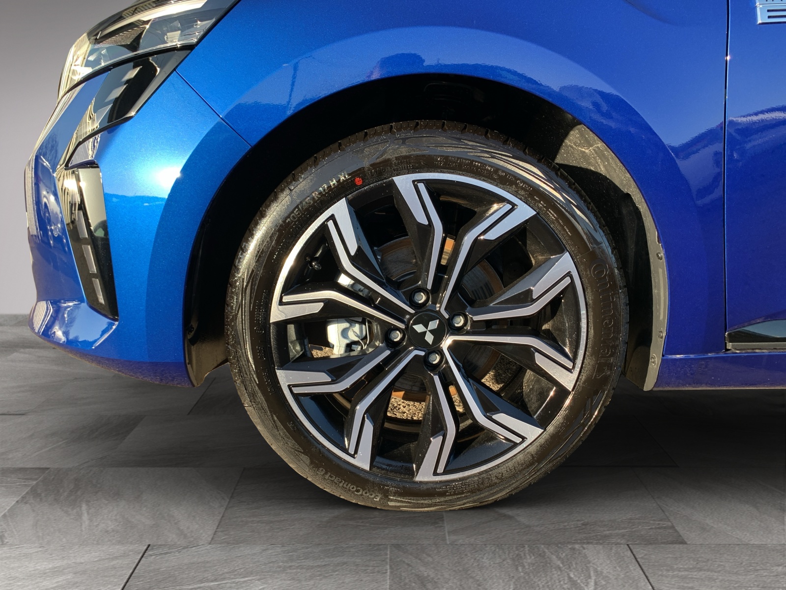 MITSUBISHI Colt 1.6 HEV Intense-image-8