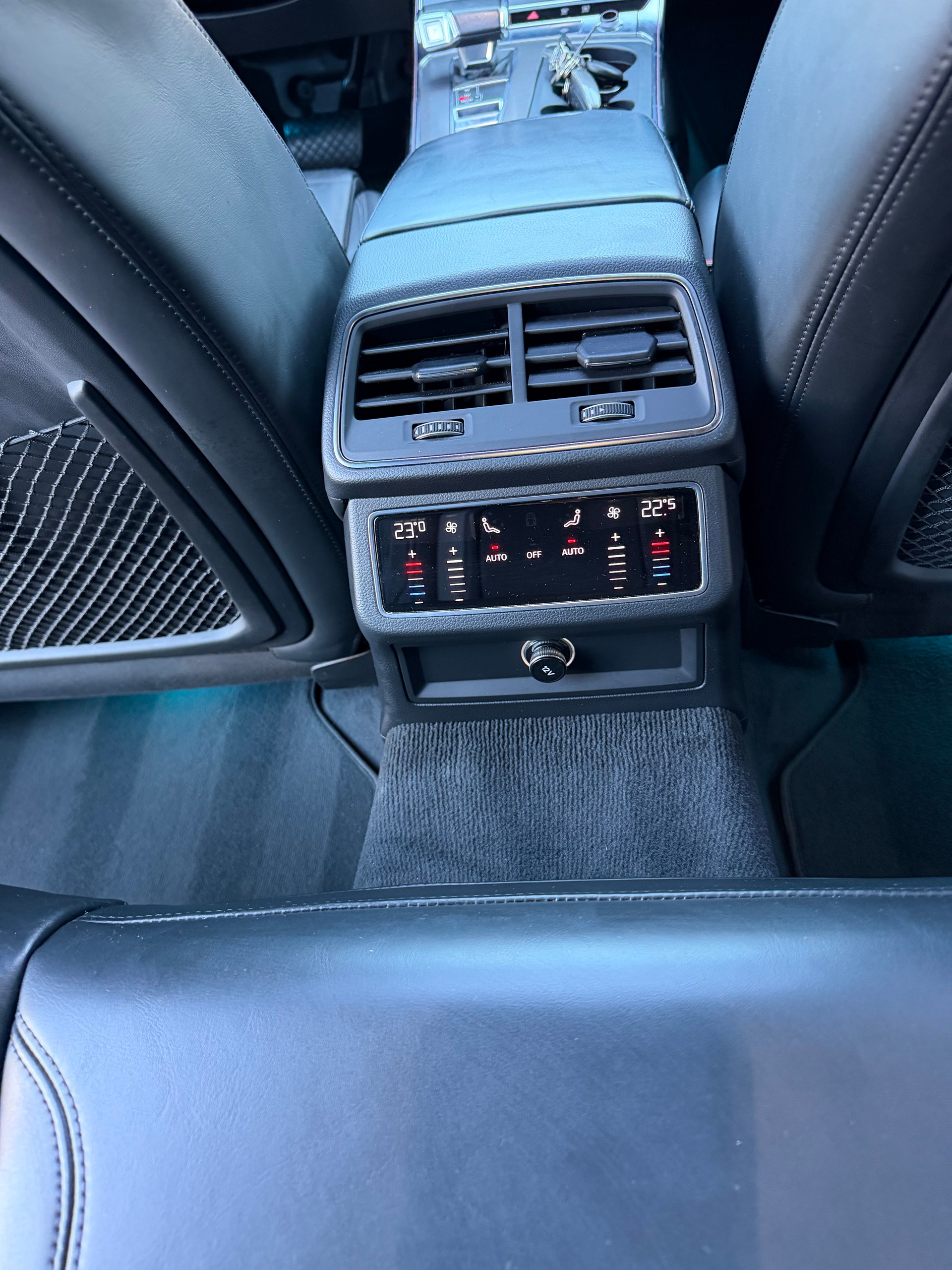 AUDI A6 Limousine 50 TDI Sport quattro tiptronic-image-11