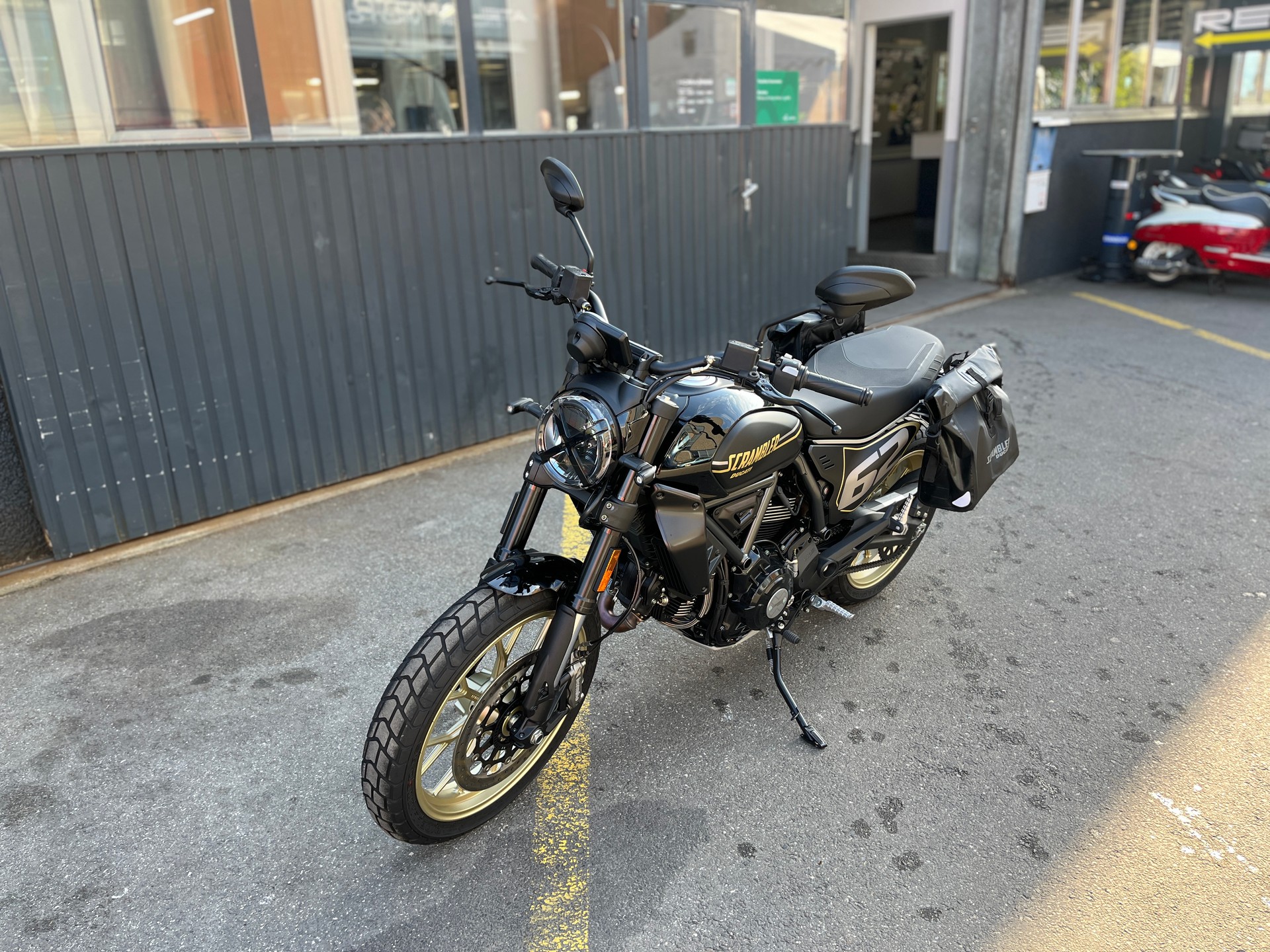 DUCATI FULL THROTTLE-image-2
