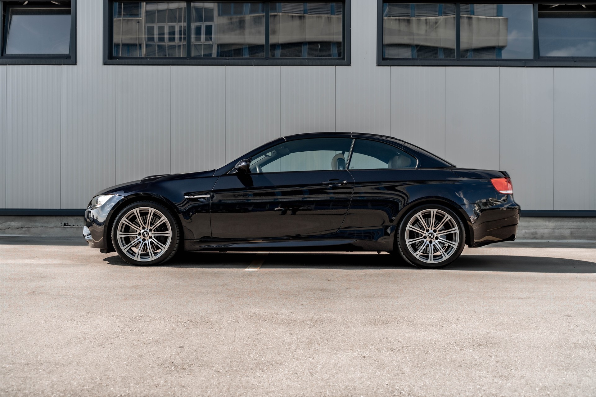 BMW M3 Cabriolet DSG * HARTGE Sportabgasanlage * traumhafte Farbkombination * ab MFK *-image-6