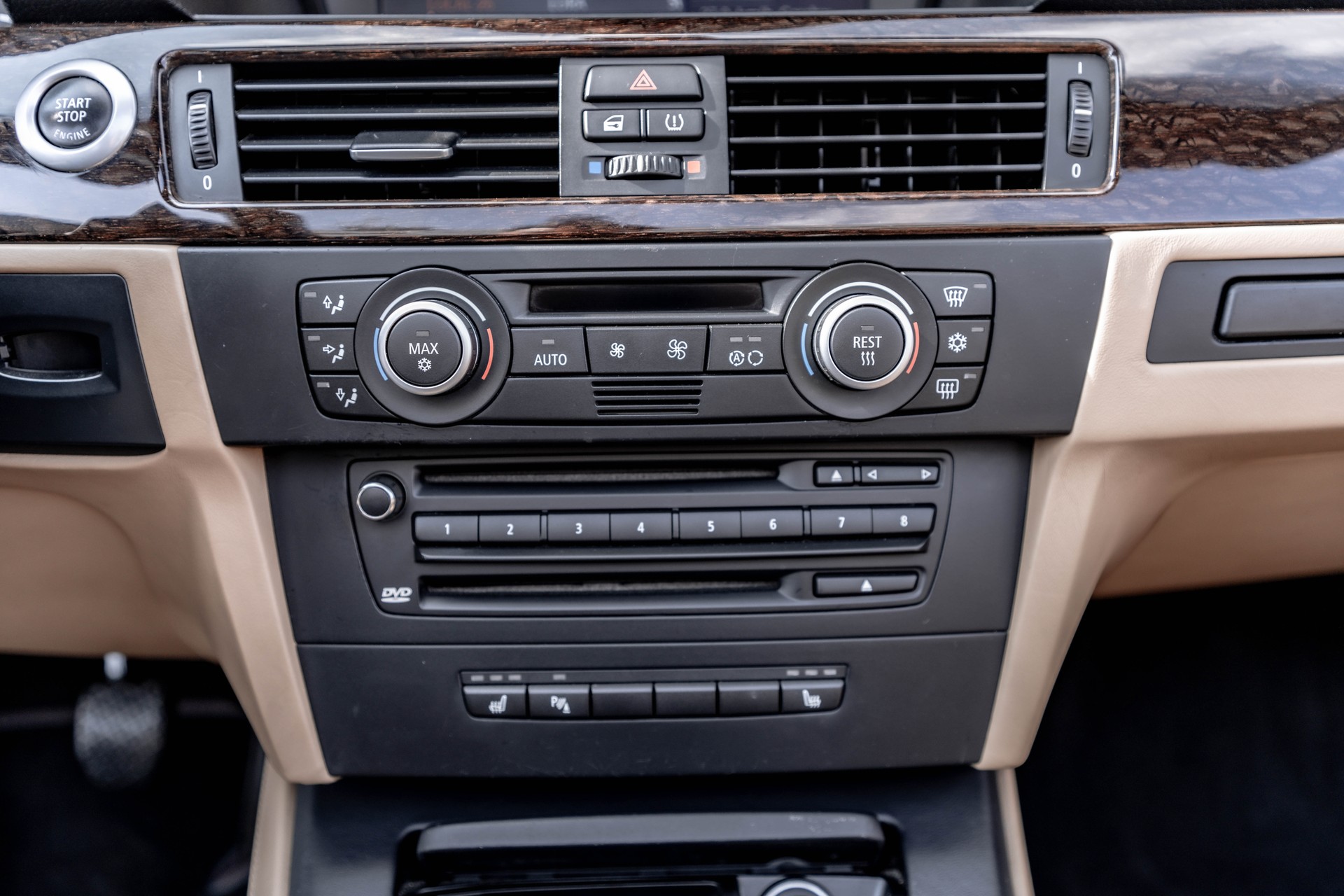 BMW M3 Cabriolet DSG * HARTGE Sportabgasanlage * traumhafte Farbkombination * ab MFK *-image-22