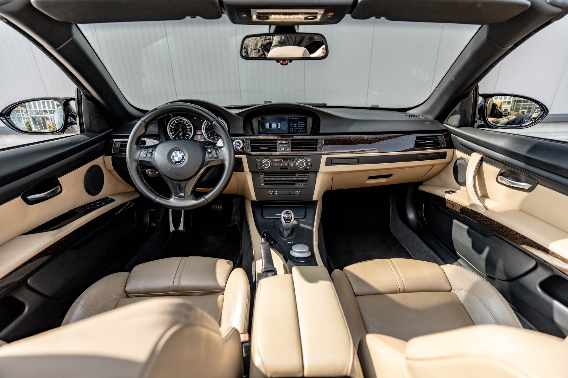 BMW M3 Cabriolet DSG * HARTGE Sportabgasanlage * traumhafte Farbkombination * ab MFK *-image-12