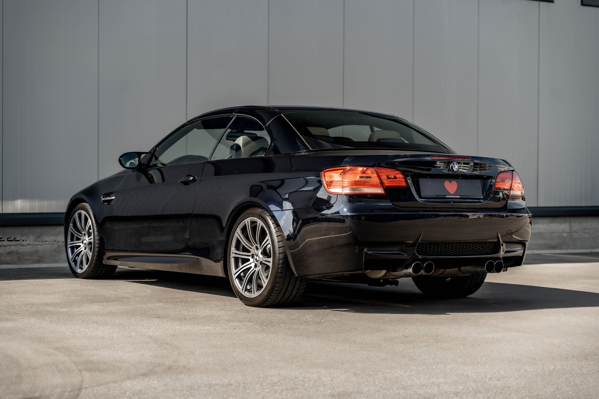 BMW M3 Cabriolet DSG * HARTGE Sportabgasanlage * traumhafte Farbkombination * ab MFK *-showroom-element-3