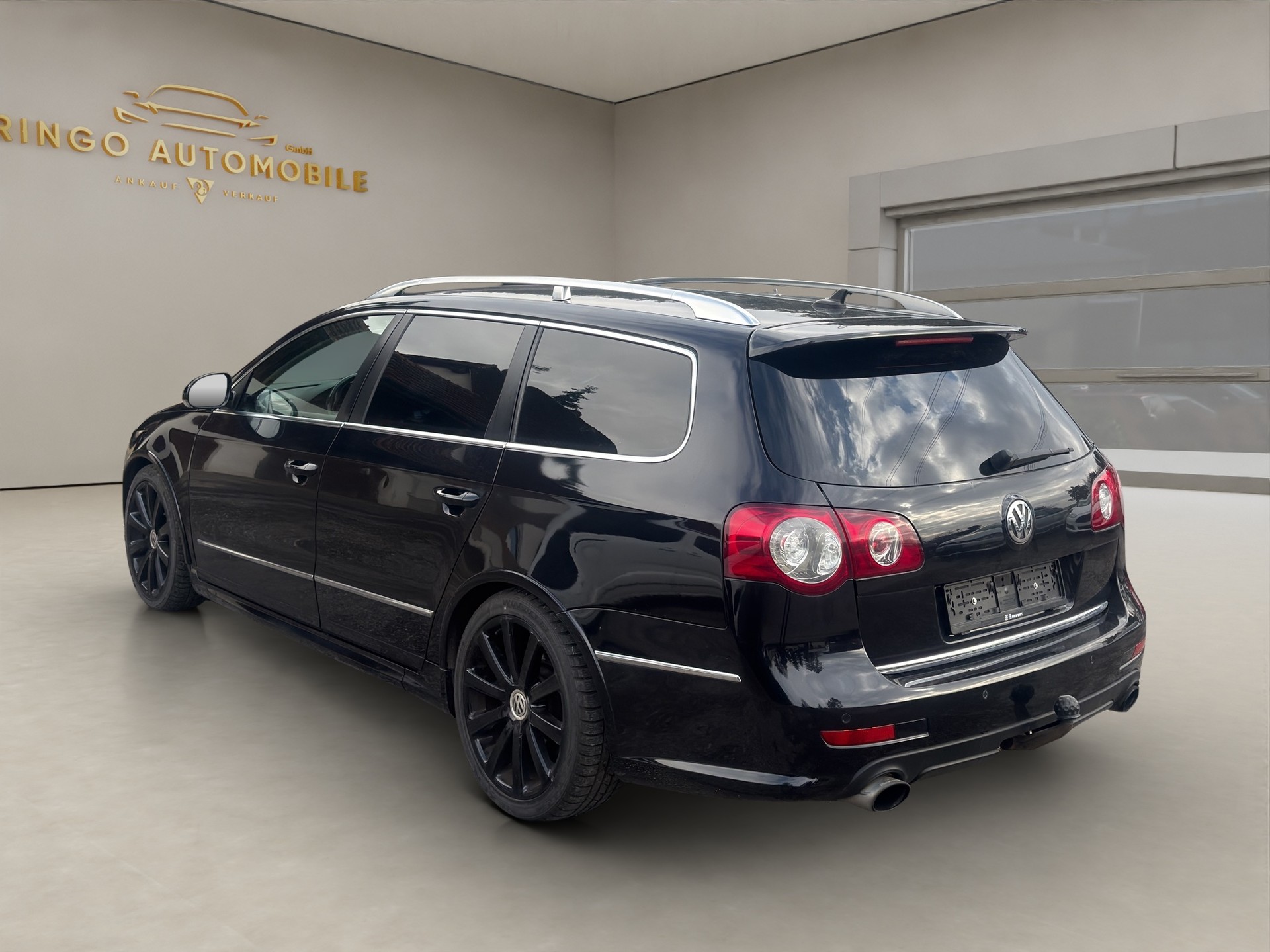 VW Passat Variant R36 4Motion-image-4