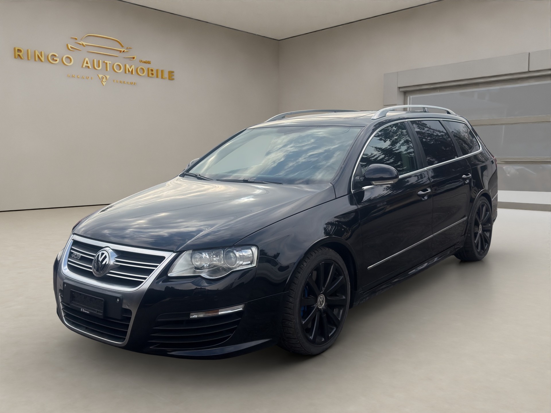 VW Passat Variant R36 4Motion-showroom-element-1