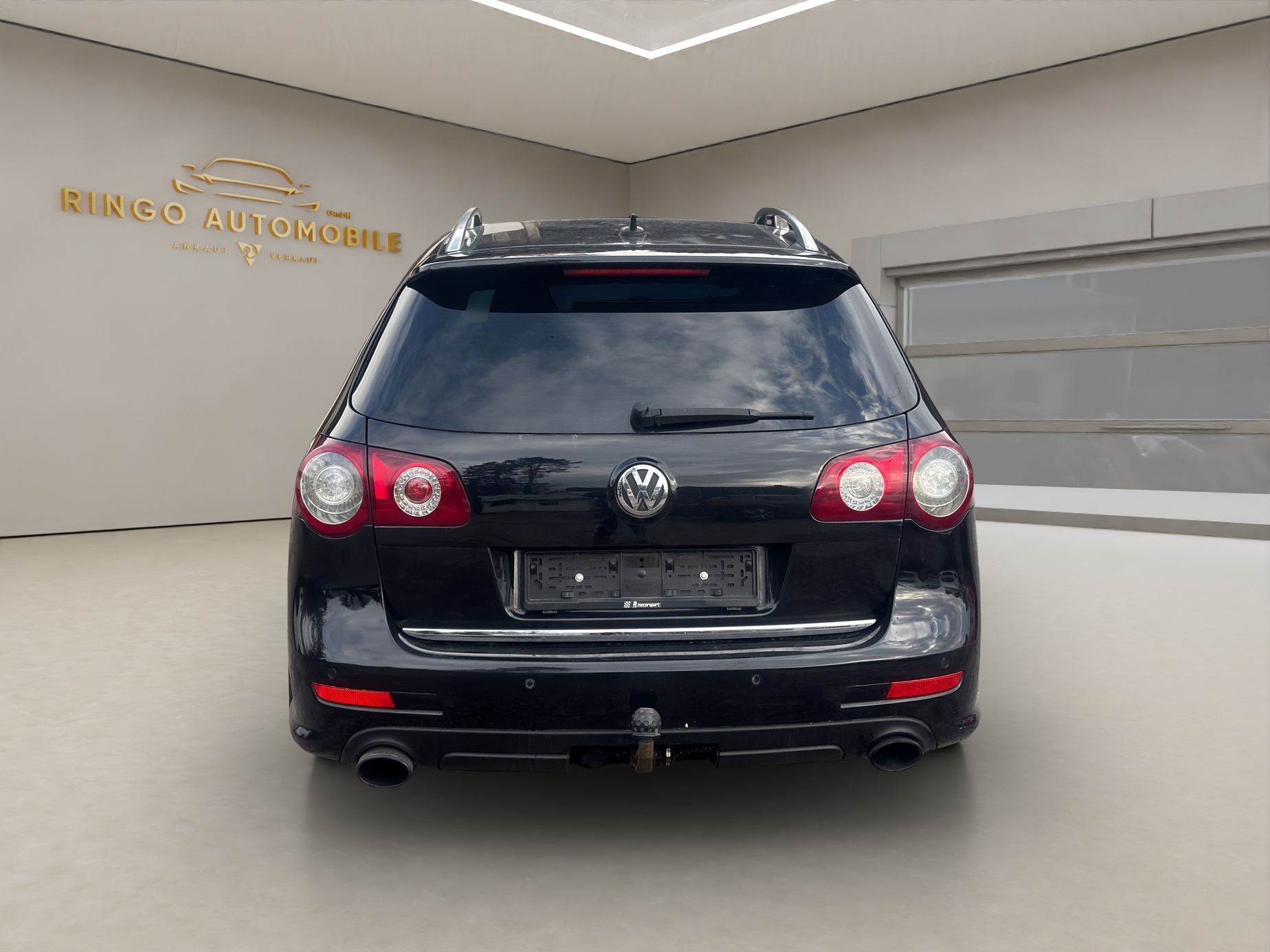 VW Passat Variant R36 4Motion-image-5