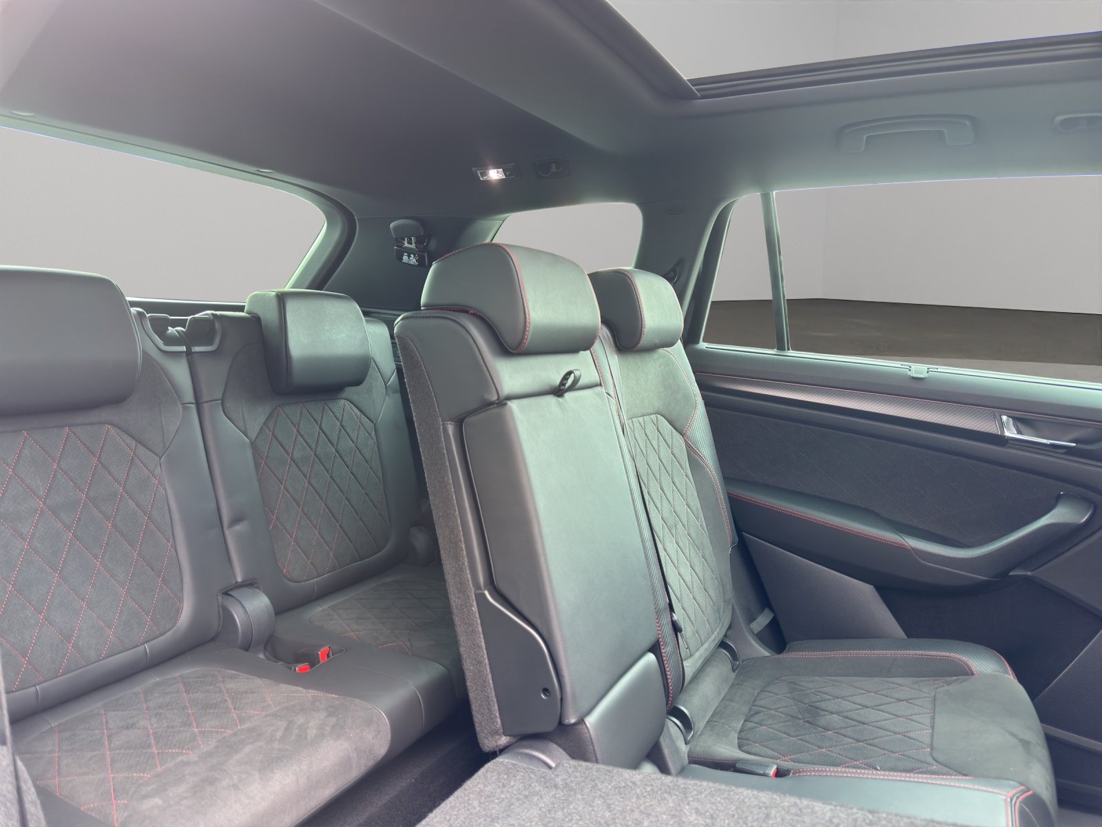 SKODA Kodiaq 2.0 TSI 4x4 RS *7 Plätzer*-image-13