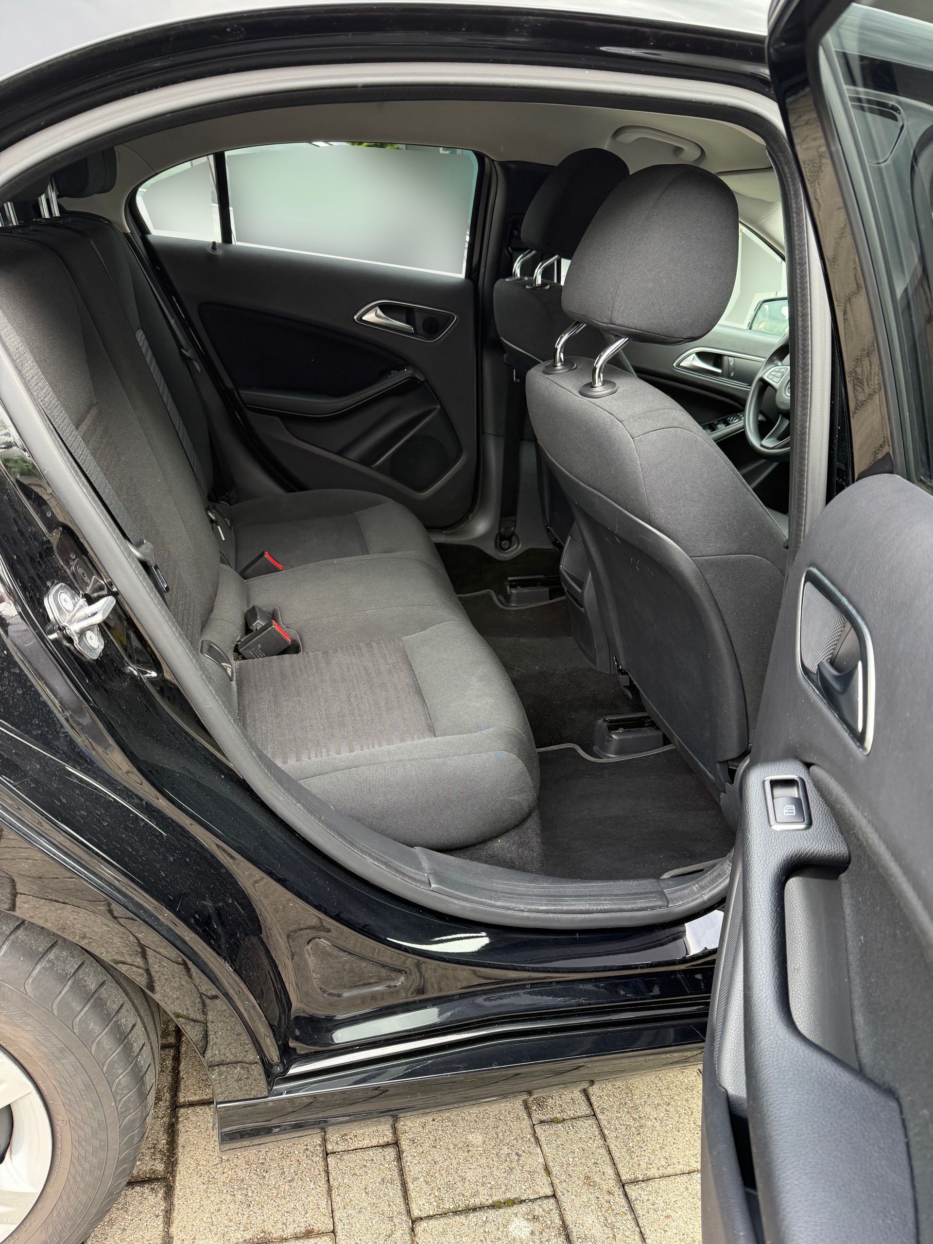 MERCEDES-BENZ A 160-image-8
