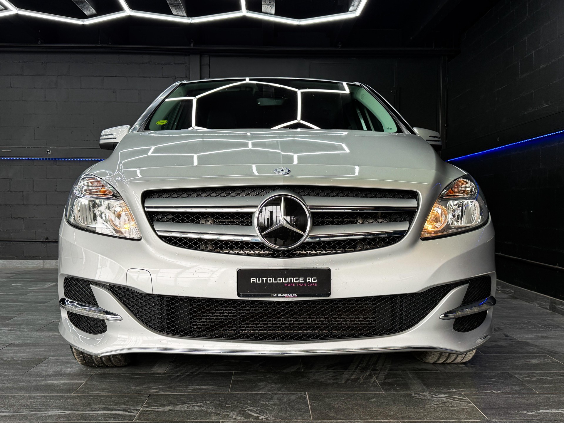 MERCEDES-BENZ B Electric Drive Urban-image-6