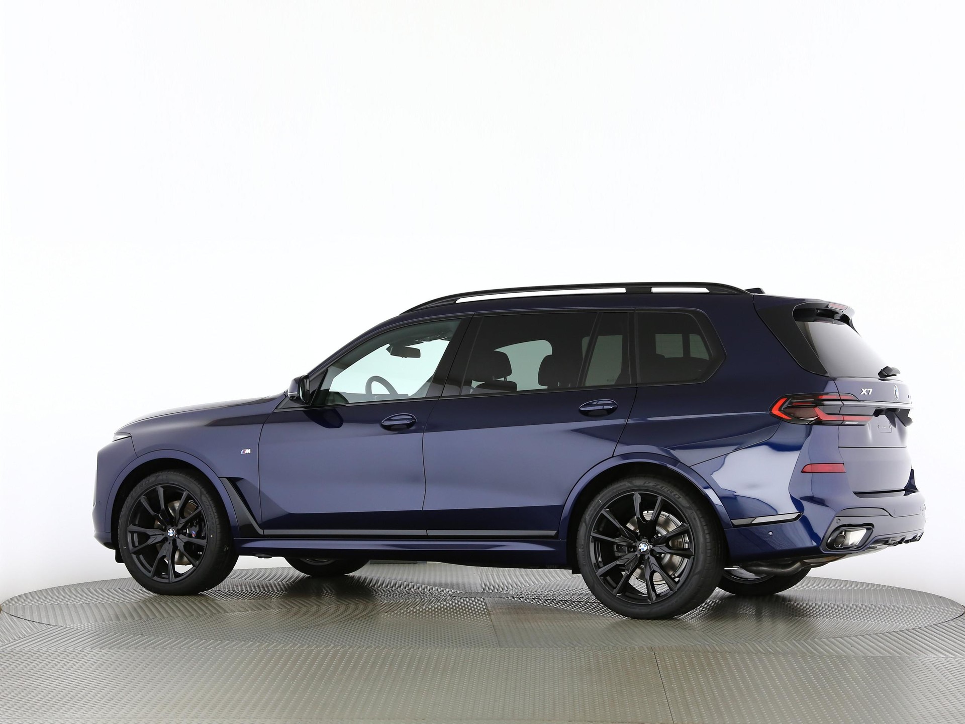 BMW X7 40d xDrive SAG-image-13