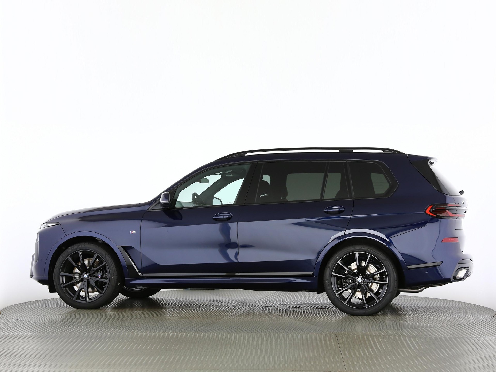 BMW X7 40d xDrive SAG-image-12