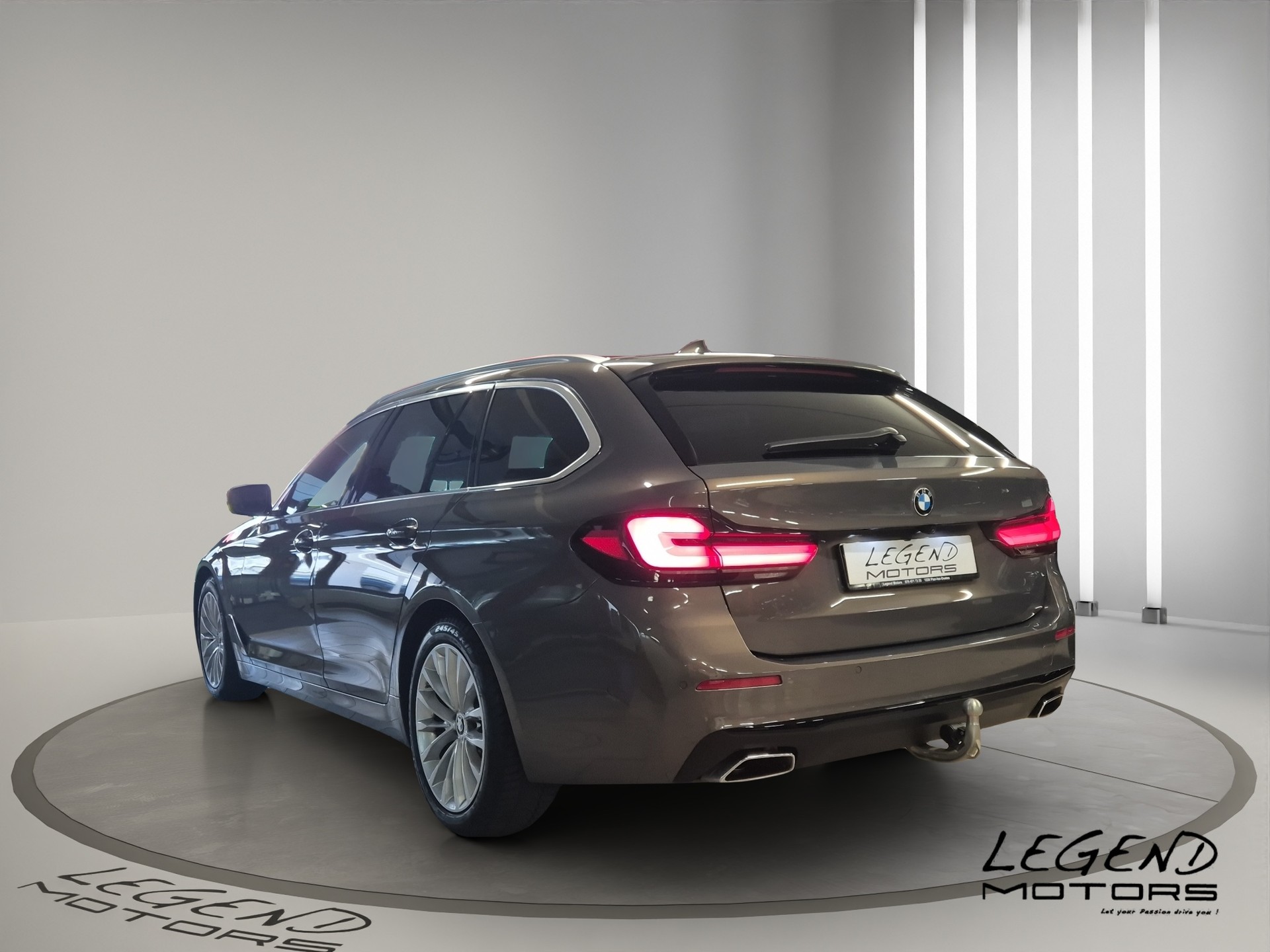 BMW 530d xDrive 48V Touring Steptronic LEASING à partir de CHF 560.-/mois-showroom-element-3