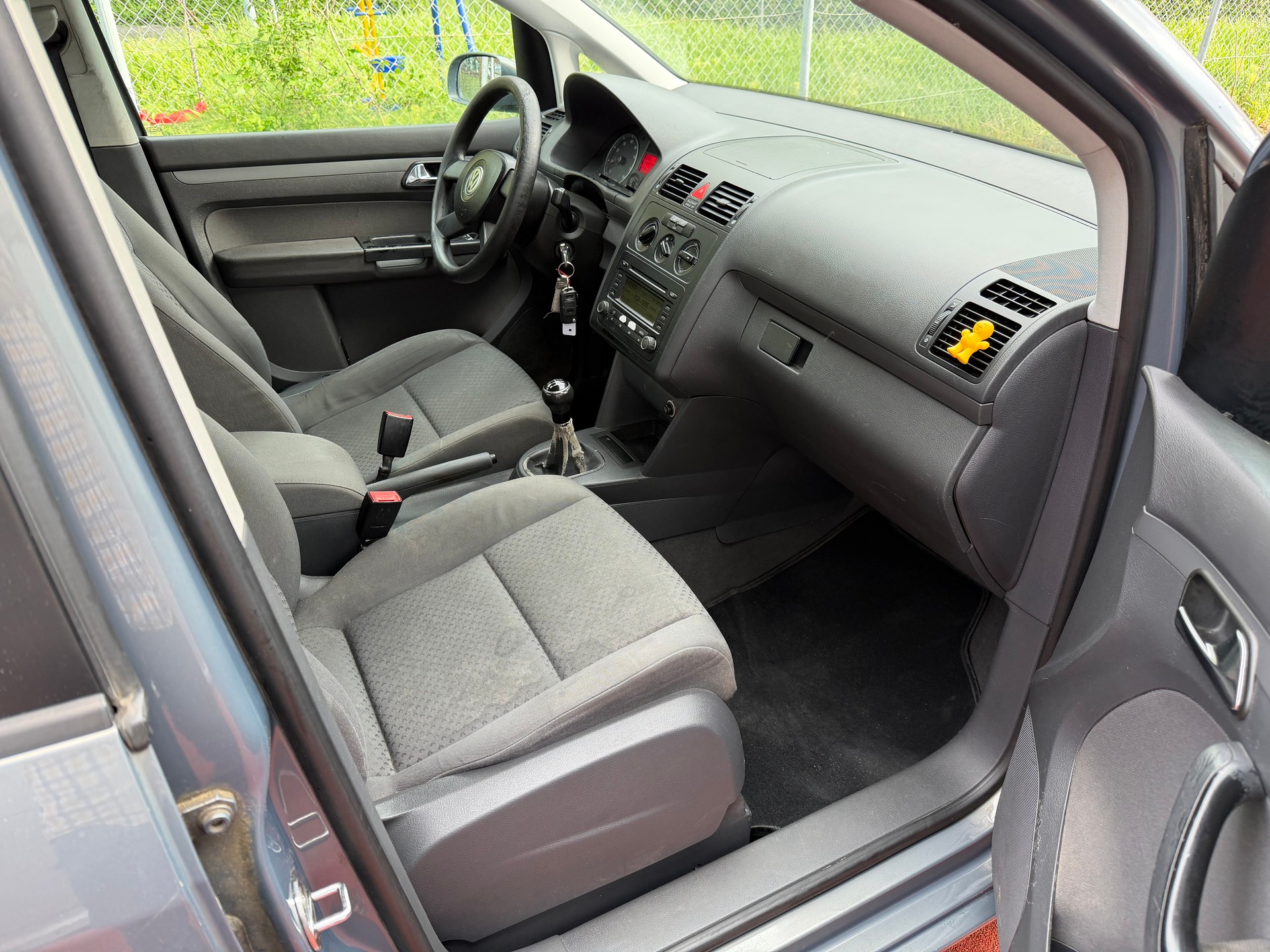 VW Touran 1.6 FSI-image-9
